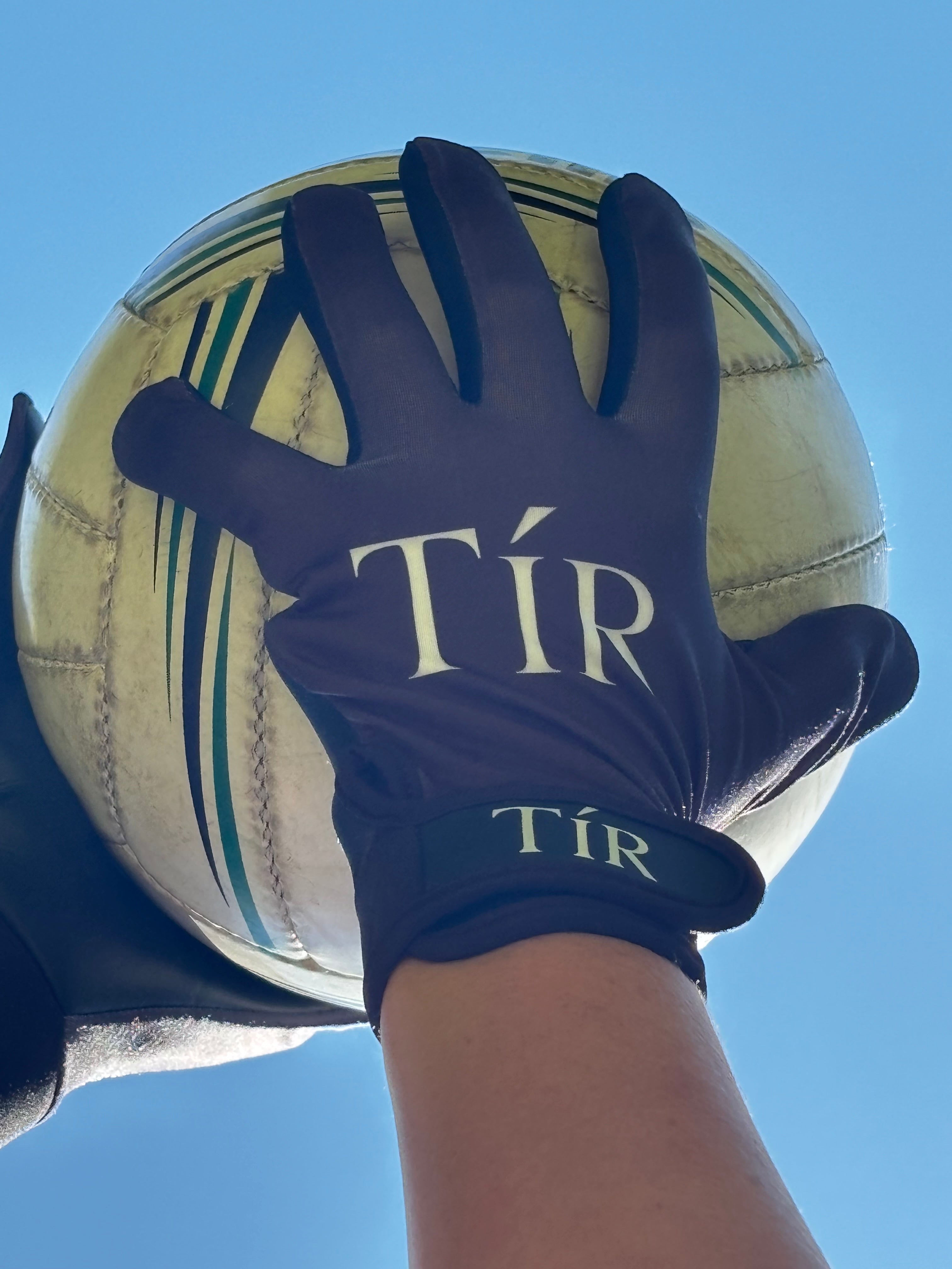 Black Gaelic Football Gloves
